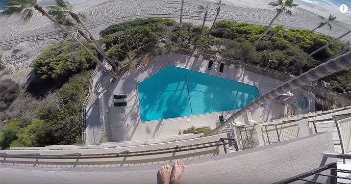 Bungee jumping