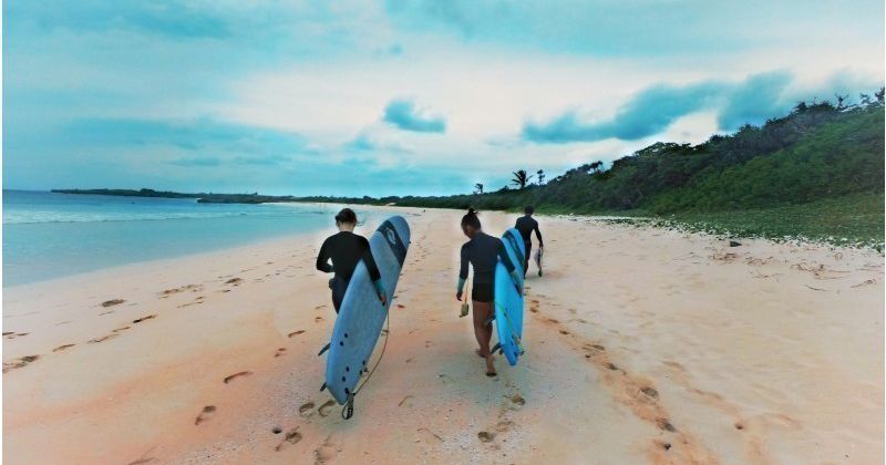 [宮古島衝浪體驗] 沖繩衝浪登場♪ 介紹受歡迎的初學者課程，免費租借衝浪板、潛水服等。