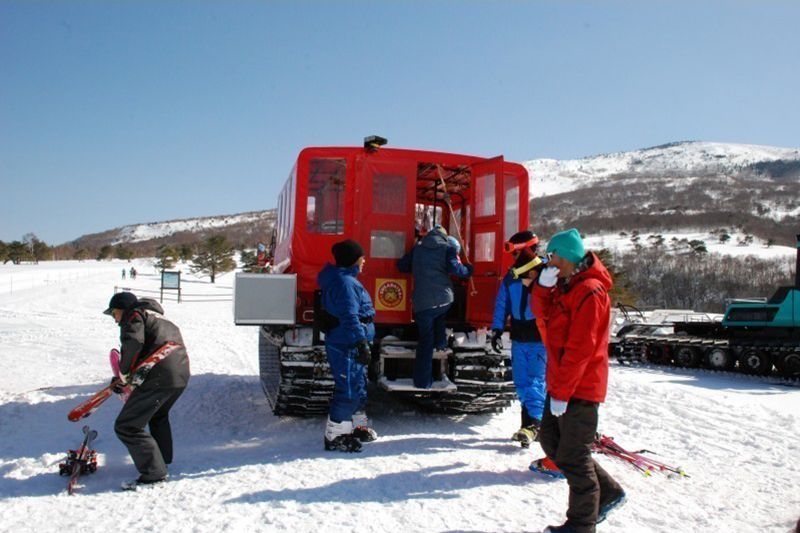 Nagano Sugadaira snow cat