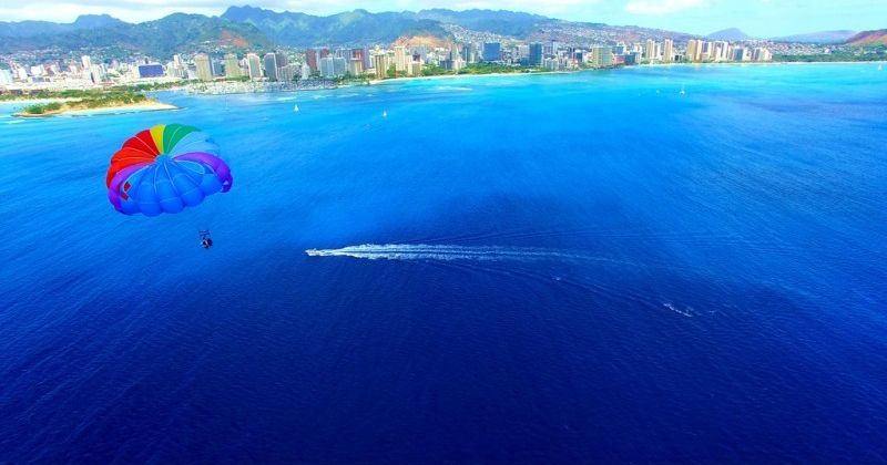 【沖繩青之洞窟推薦店】”Skywalker」因體驗潛水和滑翔傘的壯觀景色而受到歡迎