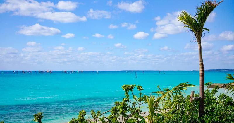 女子旅で沖縄を100 楽しみたい 人気のビーチやおすすめのアクティビティをご紹介 アクティビティジャパン