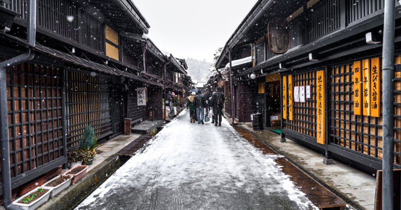 A Journey Through Time on Nawate & Nakamachi Streets