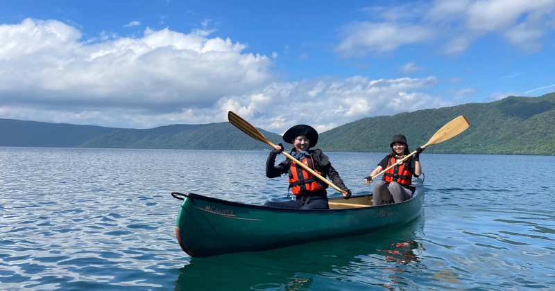 Canadian canoe tour on lake Towada