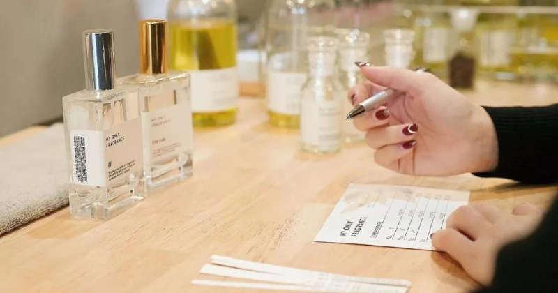 Create your own fragrance in Nagoya