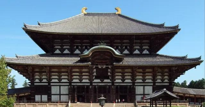 Guided Tours to Nara’s Historic Temples