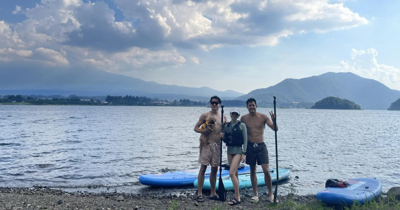 Lake Kawaguchiko SUP by Mt. Fuji