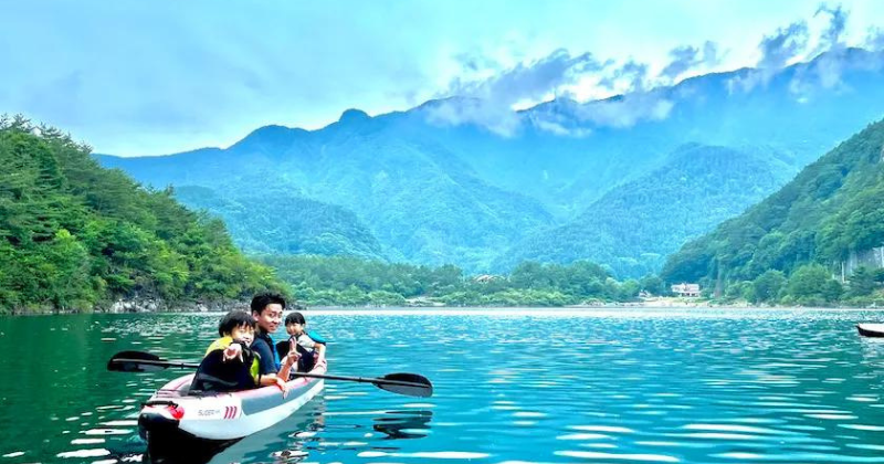 Lake Saiko A Kayaking Retreat