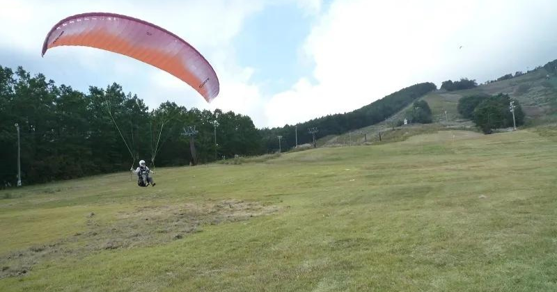 Paragliding Experience & Tandem Flight Course in Izumigatake