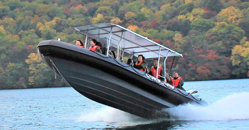 Speed Boat Tour Around Aomori's Grand Caldera Lake