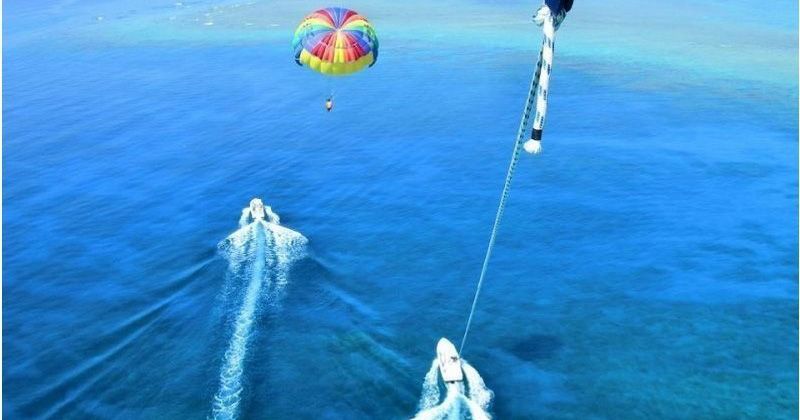 絶景空中散歩体験！沖縄本島で楽しむパラセーリングおすすめプラン3選