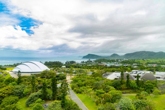 奄美大島にある鹿児島県奄美パークの全景