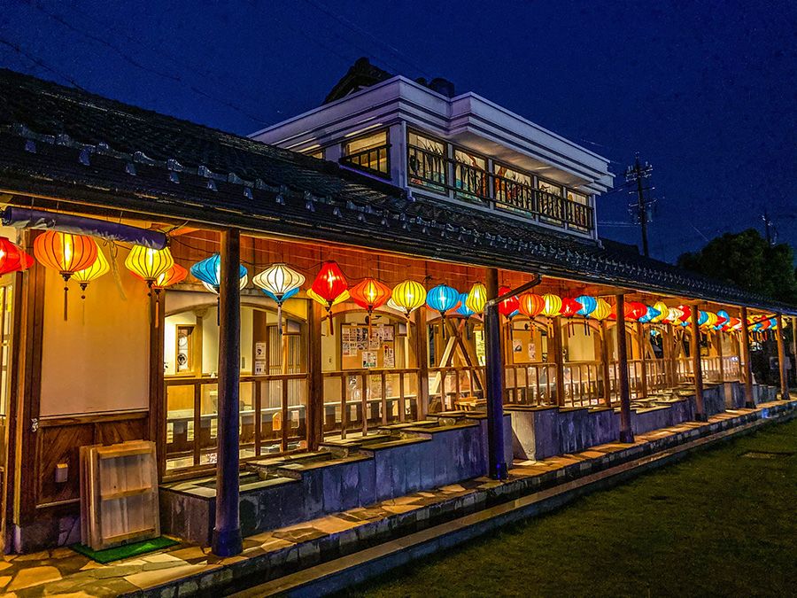 แผนที่ท่องเที่ยวอาชิฮาระออนเซ็น สถานที่แนะนำ & อาหาร ฟุคุอิอาชิยุ ประดับไฟ กระจกสีที่หน้าต่าง มหัศจรรย์