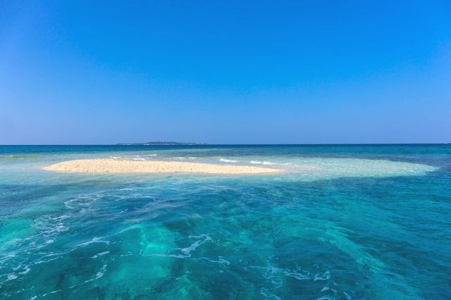 沖縄　西表島沖にあるバラス島