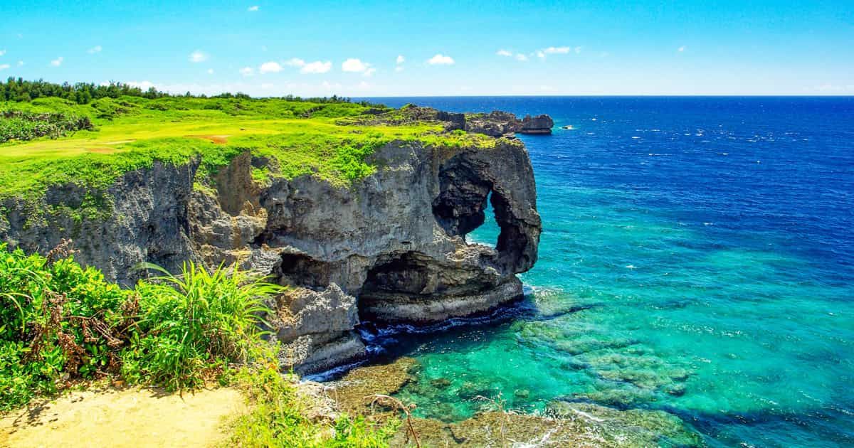 青の洞窟 沖縄の観光スポット 特集 現地ショップ おすすめ アクティビティジャパン