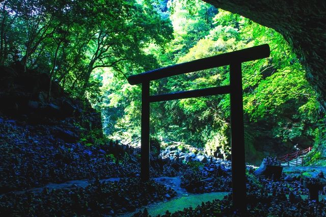 宮崎 高千穂峡周辺 天安河原 絶景