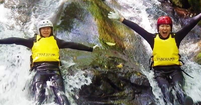 What clothing and things do you need to wear to experience canyoning and shower Climbing? Common questions for beginners