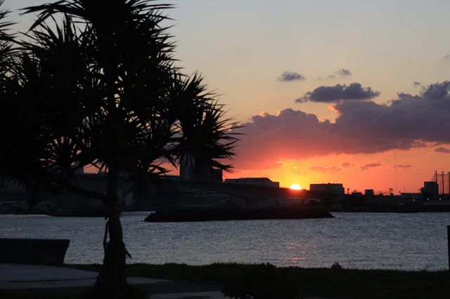沖縄・宜野湾の夕日