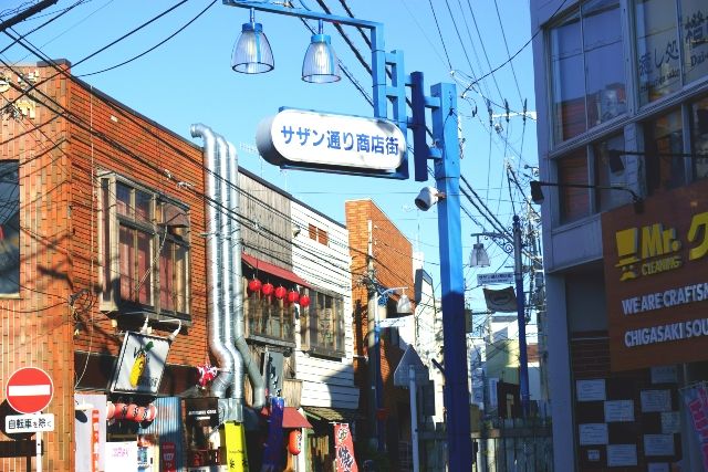 茅ヶ崎　観光スポット　サザン通り商店街