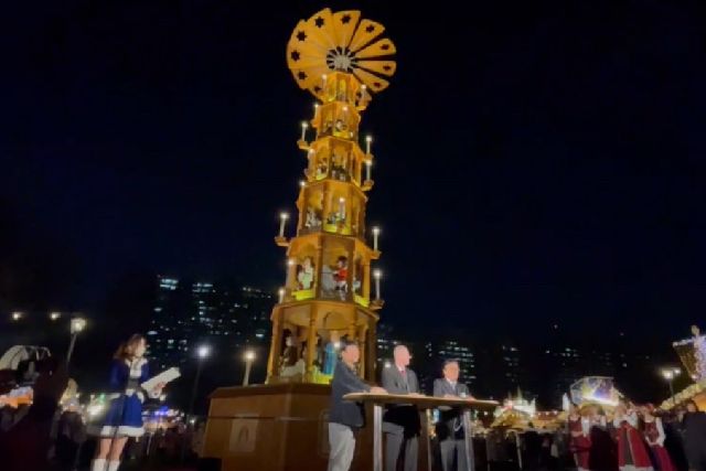 ตลาดคริสต์มาสที่ Meiji Jingu Gaien โตเกียว