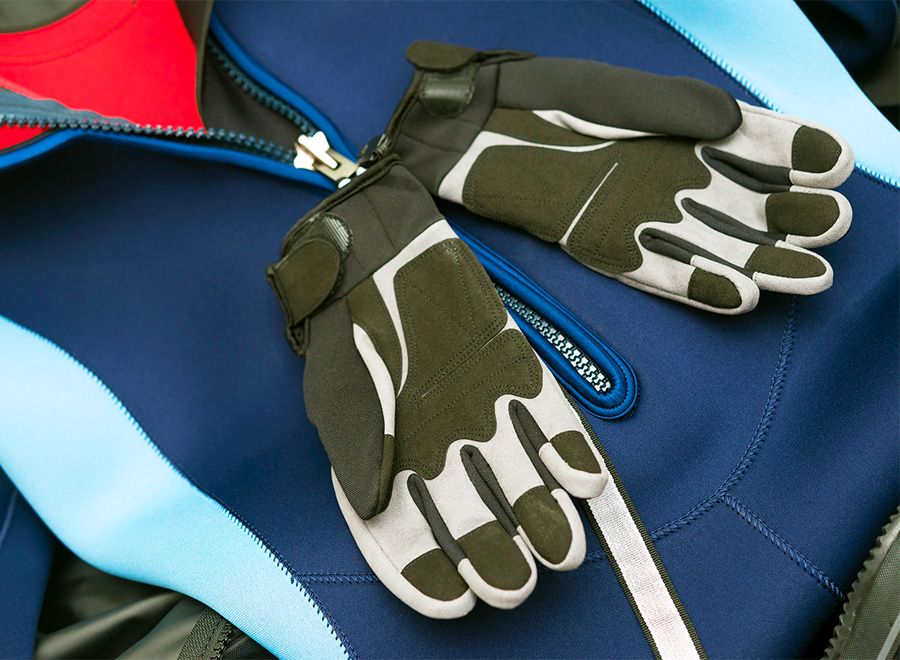 Diving equipment and how to choose it Scuba gloves
