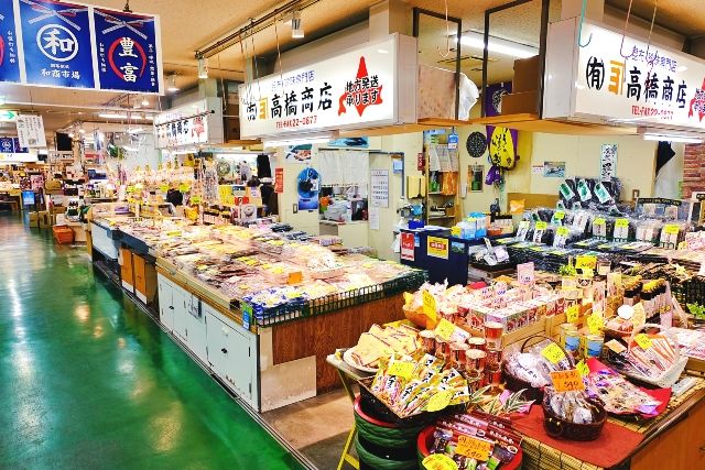 北海道　道東　おすすめ観光スポット　釧路和商市場