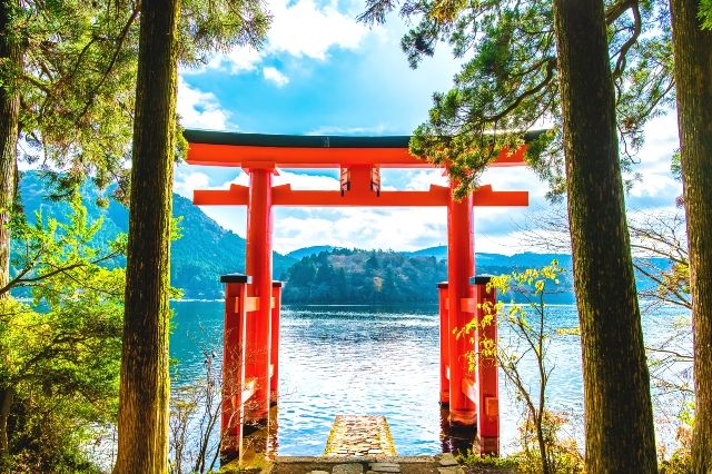 神奈川・箱根 箱根神社と芦ノ湖