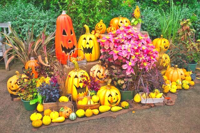 Halloween display at Yokohama English Garden