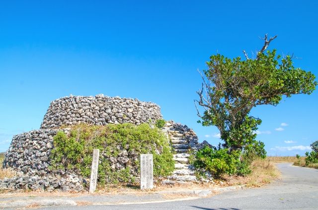 沖縄 波照間島 観光スポット コート盛