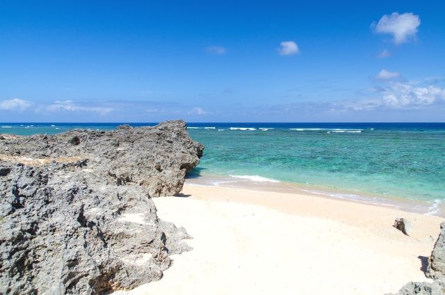 沖縄　鳩間島　観光スポット　島仲浜
