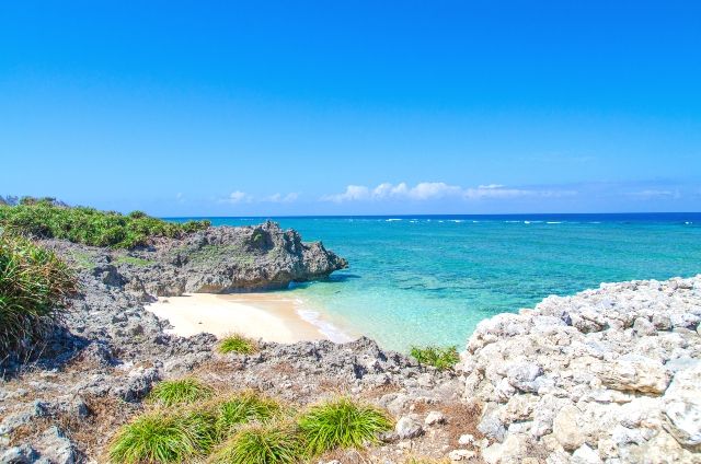 沖縄　鳩間島　観光スポット　立原浜　美しいビーチ