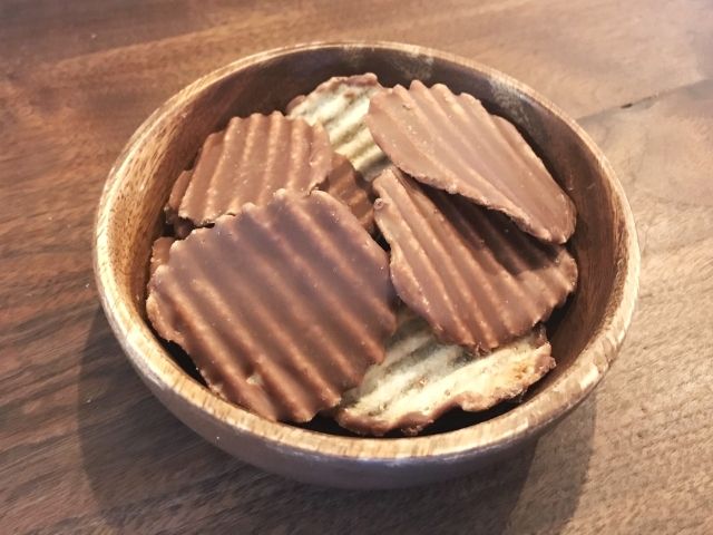 potato chip chocolate image