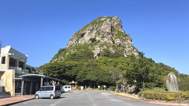เกาะห่างไกลของโอกินาว่า Iejima จุดท่องเที่ยว Shiroyama / Iejima Tacchu