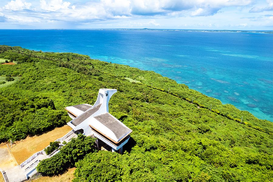 沖繩 伊良部島 旅遊景點排名 牧山展望台 指葉展望台 候鳥形狀的展望台 牧山公園 伊良部島的最高點 伊良部大橋 宮古島主島 池間島 栗間島 絕景