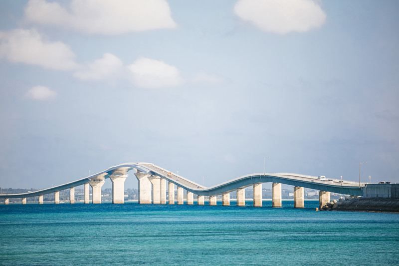 連接宮古島和伊良部島的沖繩伊良部大橋