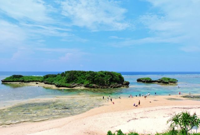 "Hoshizuna no Hama" บนเกาะ Iriomote ใน Okinawa