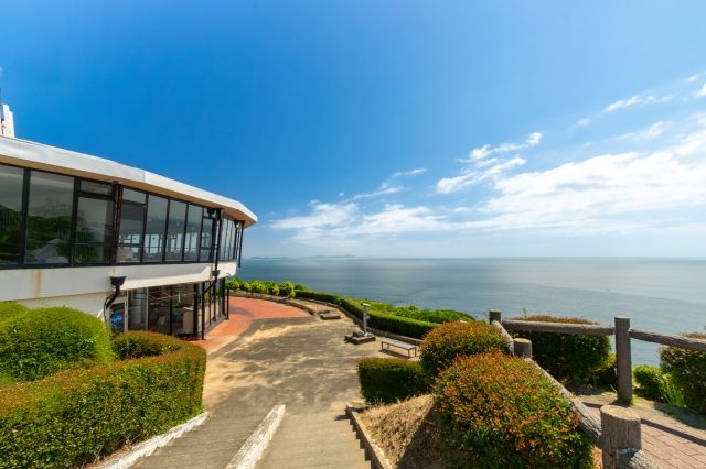 伊勢志摩国立公園にある鳥羽展望台「海女のテラス」の絶景