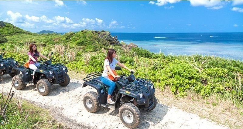 Women who experience Ishigaki Island 4 wheel buggy Ishigaki Seaside Hotel