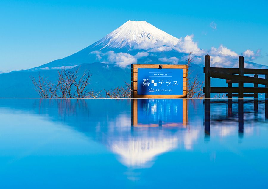 葛城山　静岡　伊豆パノラマパーク　見どころ　おすすめポイント　山頂エリア　碧テラス　山の北側を見渡せる展望デッキ　駿河湾から富士山を見渡す絶景