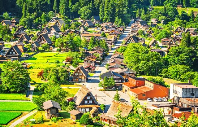 日本の三大秘境 白川郷 「修善寺滝亭株式会社」 日帰りツアーの様子