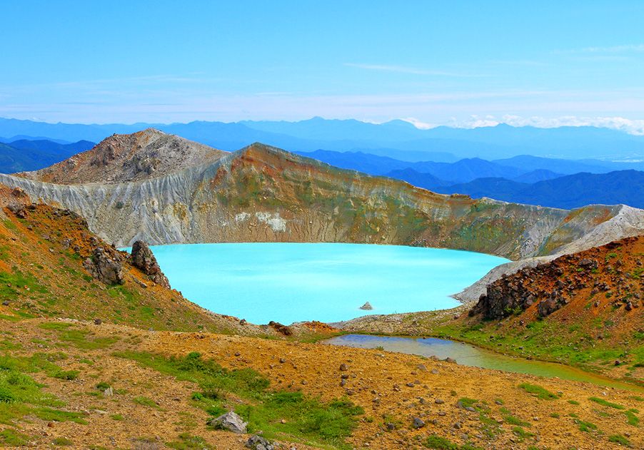 Joshinetsu Kogen National Park Tourist Spots Play Leisure Specials Mt. Kusatsu-Shirane Yugama Crater Lake Emerald Green Autumn Fall Foliage