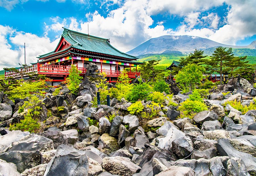 Joshinetsu Kogen National Park Tourist attractions Play Leisure specials Mt. Asama Onioshidashi Onioshidashi Park Scenic spots Eruption Rocky landscape formed by cooled lava flow Huge rocks spread across the area Strange rocks Mt. Asama Kannon Hall Protection Kannon