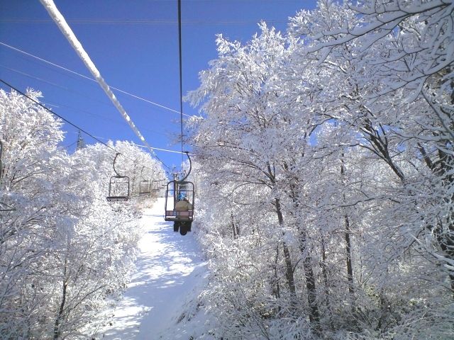 Kagura ski resort and lift