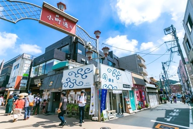 Kanagawa Kamakura Komachi Street popular sightseeing spots eating while walking