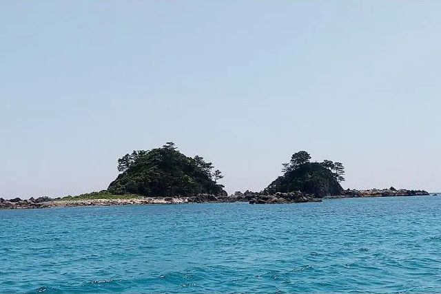 A deserted island tour organized by Wakayama Prefecture company "Kushimoto Base"