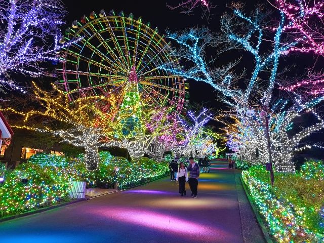 よみうりランド　ジュエルミネーション2025「ジュエリー・プロムナード」