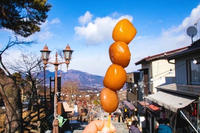 群馬・伊香保温泉　関東旅行スポット　グルメ　玉こんにゃく