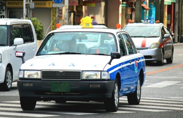 沖縄　アクセス方法　移動手段　タクシー