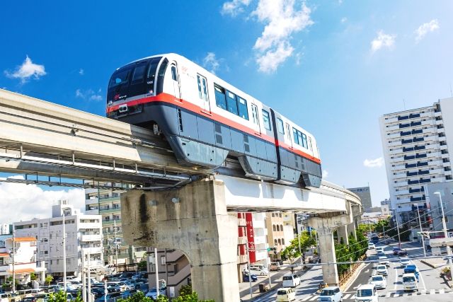 沖縄　アクセス方法　移動手段　モノレール　ゆいレール