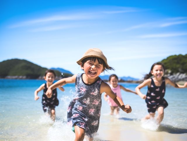 child enjoying summer vacation