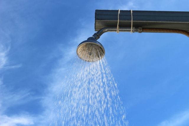 海辺のシャワー